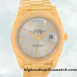 High End Replica Rolex Day-Date Rolex Calibre 2836/2813 228238 Men's Hands and Markers