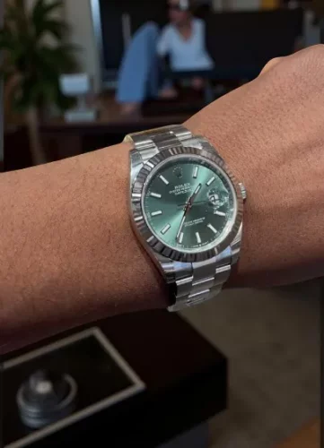 High End Replica Rolex Datejust Rolex Calibre 2836/2813 m126334-0027 Men's 12mm Hands and Markers photo review