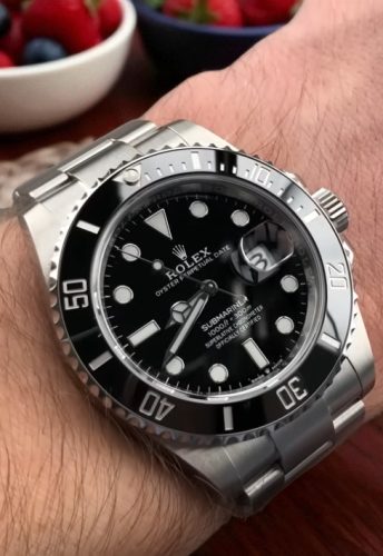 High End Replica Rolex Submariner 126610LN Men's Rolex Calibre 2836/2813 Hands and Markers Automatic photo review