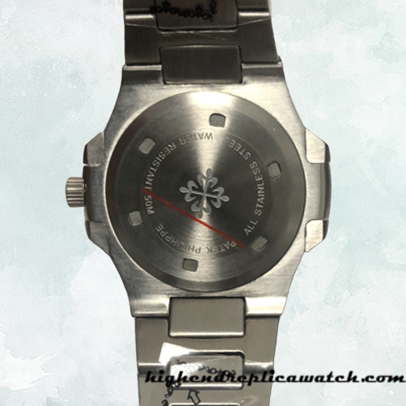 High End Replica Patek Philippe Nautilus Ladies 32mm 7118/1A-001 Quartz - Image 4