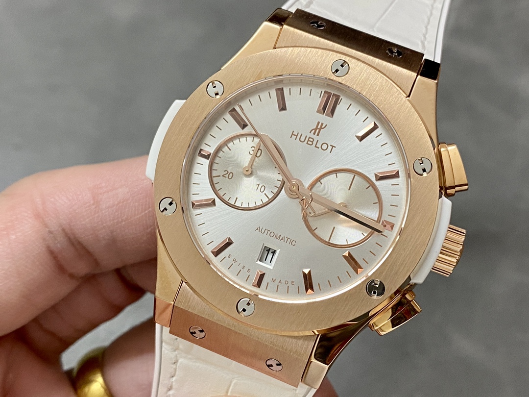 Best Swiss Super Clone Hublot Classic Fusion 521.OX.2611.LR Replica Watch, 45mm Rose Gold - Image 4