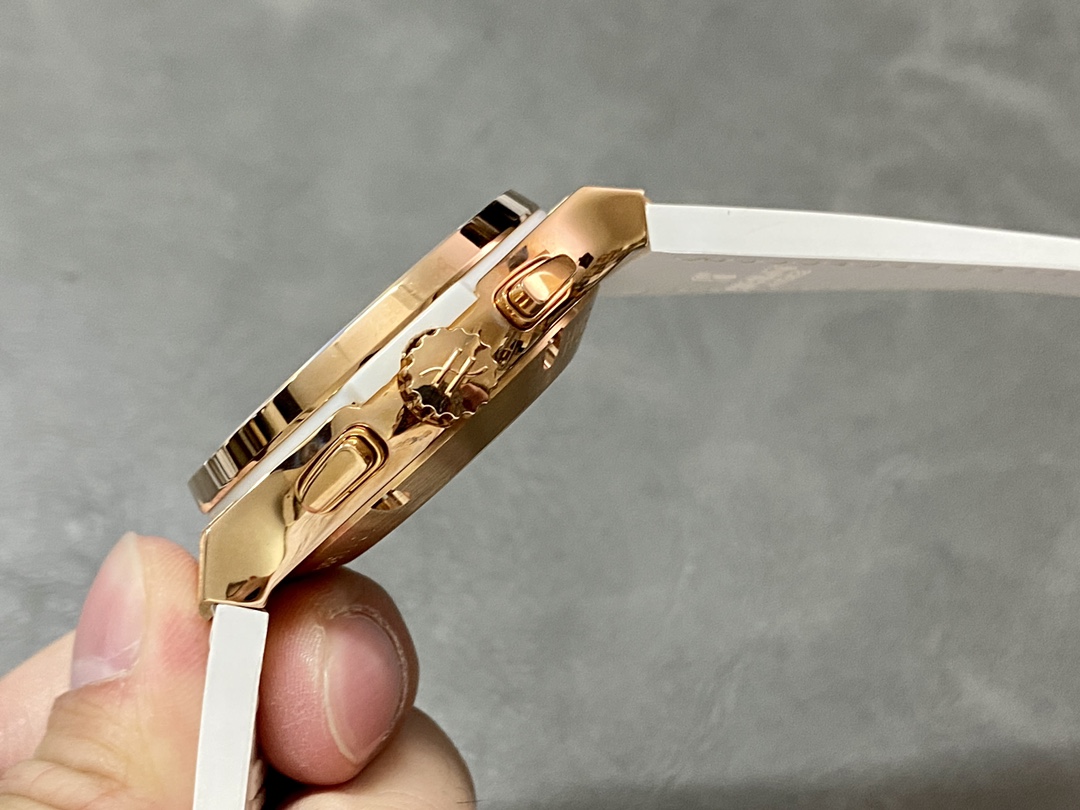 Best Swiss Super Clone Hublot Classic Fusion 521.OX.2611.LR Replica Watch, 45mm Rose Gold - Image 6