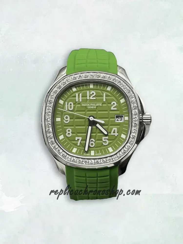 Replica Patek Philippe Aquanaut 5267/200A-011 Automatic Watch with Green Dial & Diamond Bezel