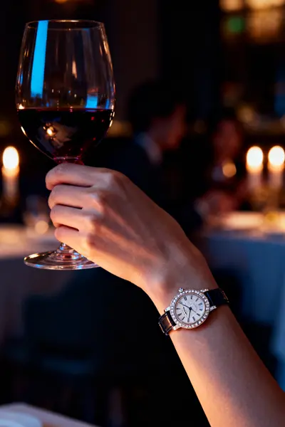 Evening wrist style visual