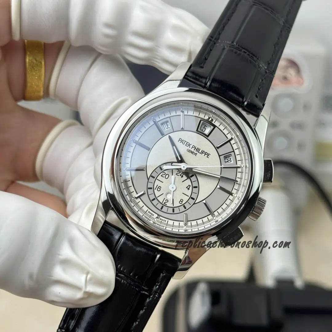 Replica Patek Philippe Complications 5905R-010 dial detail