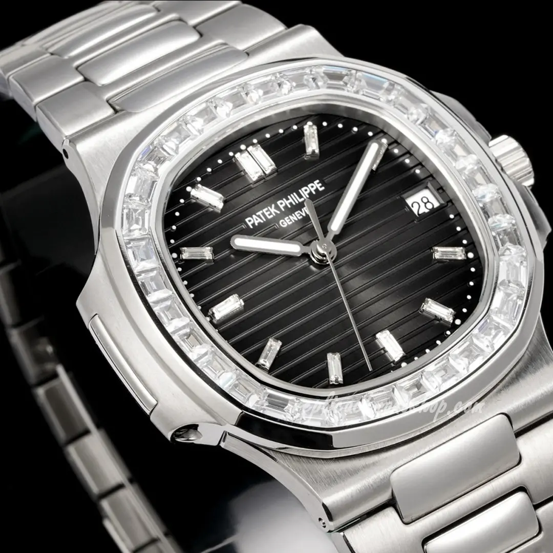 Replica Patek Philippe Nautilus 5711/110P-001 Platinum Watch with Baguette-Diamond Bezel - Image 5