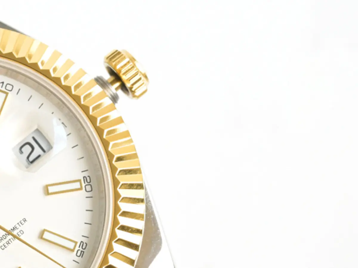 Steel bezel brushing and polishing transition example