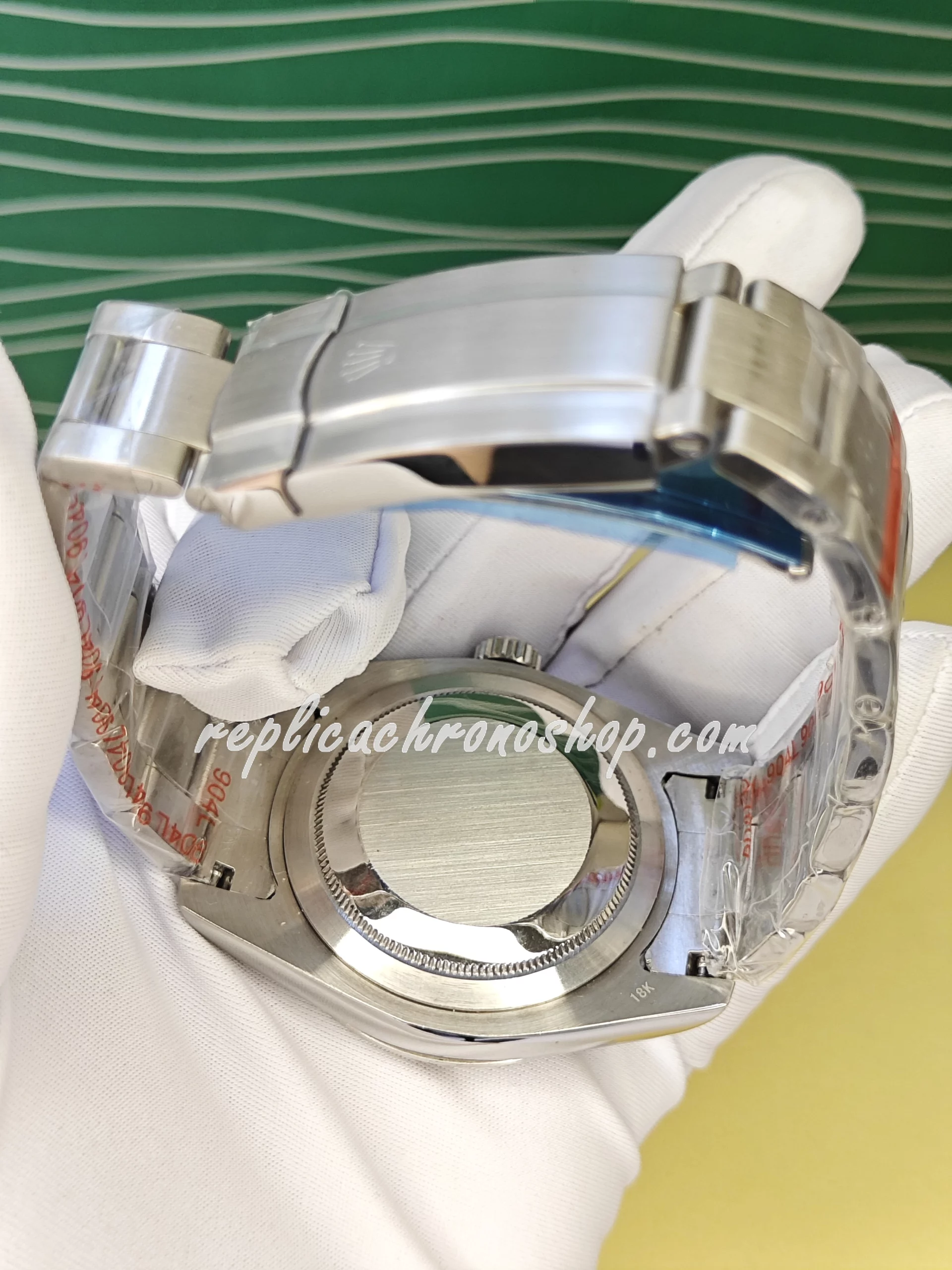 Replica Rolex Air-King 114200 – Elegant 34mm Stainless Steel Watch with White Dial & Sapphire Crystal - Image 7