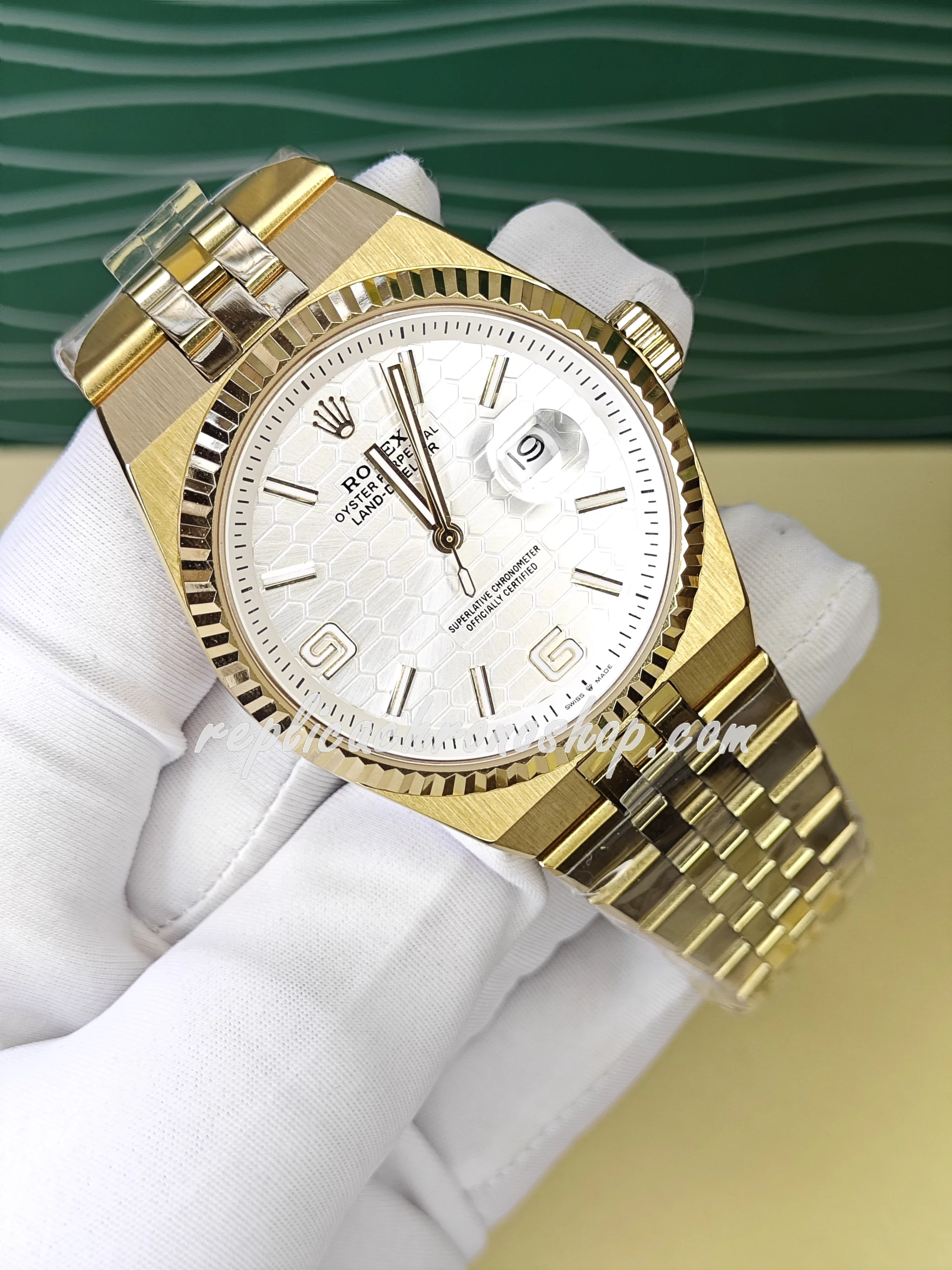 Replica Rolex Oyster Perpetual Date 127335 – 40mm White Honeycomb Dial, 14k Gold-Plated Stainless Steel Bracelet - Image 2
