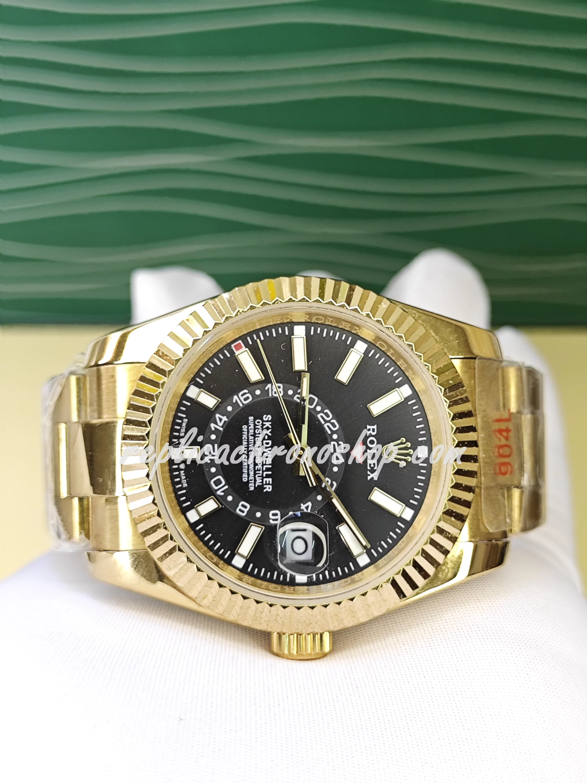 Replica Rolex Sky-Dweller 326938: Swiss-Made Automatic Movement & Elegant Design - Image 4