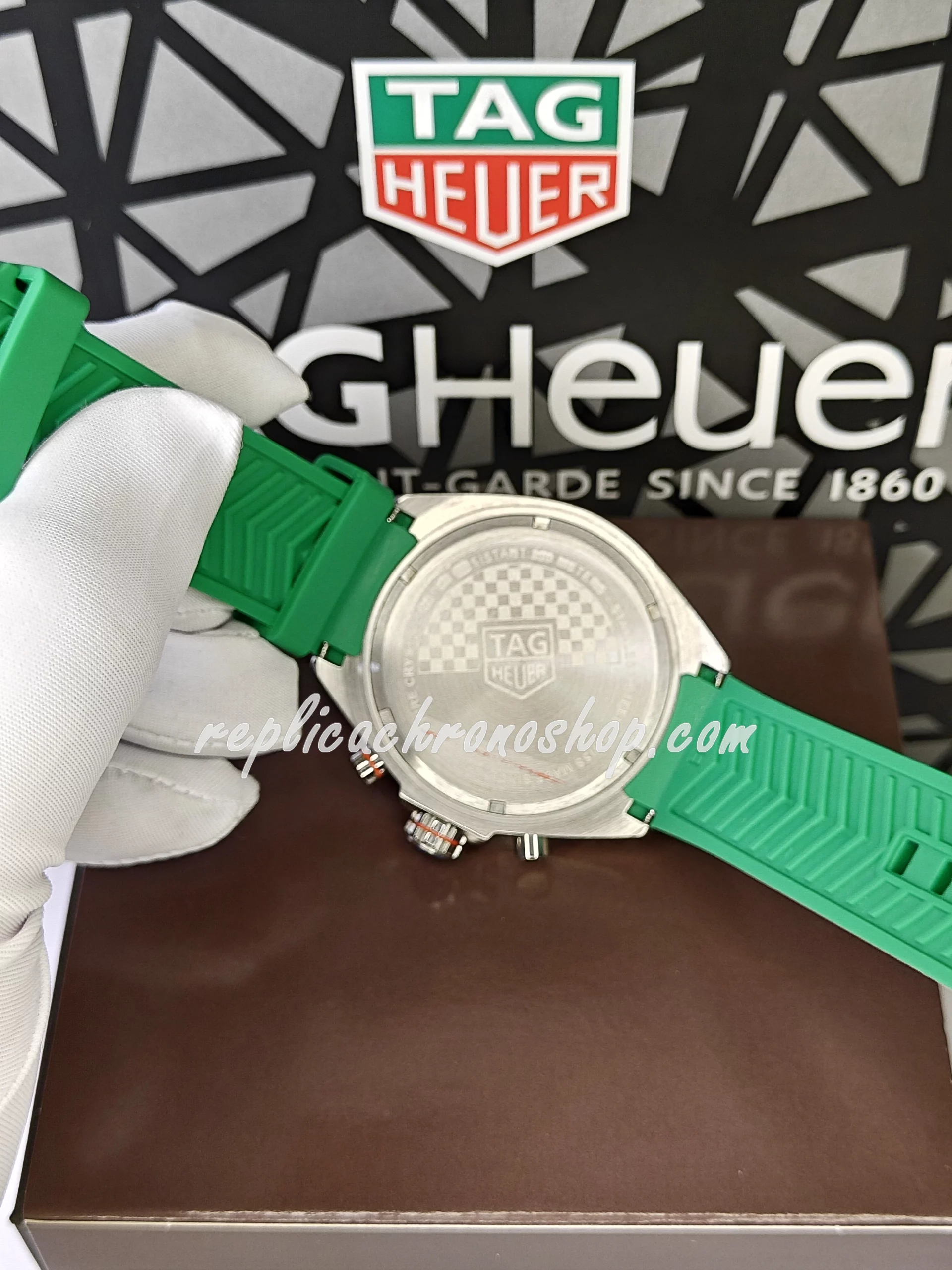 Replica TAG Heuer Formula 1 CAZ201H.BA0876 Chronograph | Swiss-Made Luxury Watch with Green Ceramic Bezel - Image 7